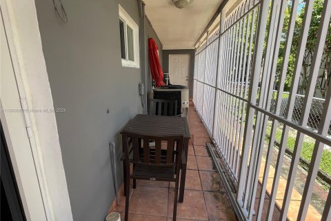 Immobilier commercial à vendre à Miami, Floride: 217.39 m2 № 1385841 - photo 23