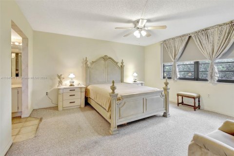 Condo in Pembroke Pines, Florida, 2 bedrooms  № 1345155 - photo 26