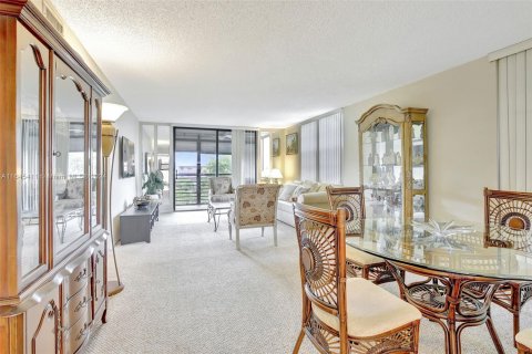 Condo in Pembroke Pines, Florida, 2 bedrooms  № 1345155 - photo 3