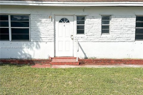 Villa ou maison à louer à Miami Beach, Floride: 1 chambre, 69.68 m2 № 1345117 - photo 10