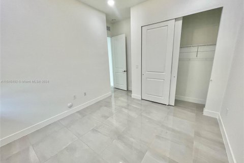 Villa ou maison à vendre à Miramar, Floride: 3 chambres, 190.17 m2 № 1329243 - photo 19