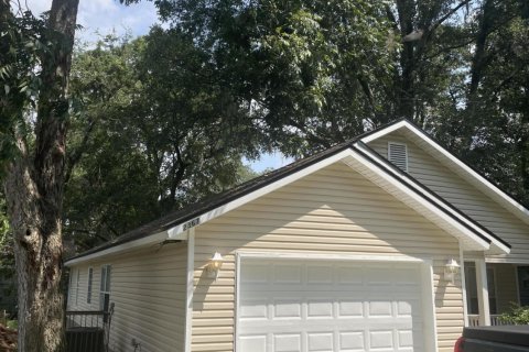 House in Jacksonville, Florida 3 bedrooms, 130.71 sq.m. № 770076 - photo 3