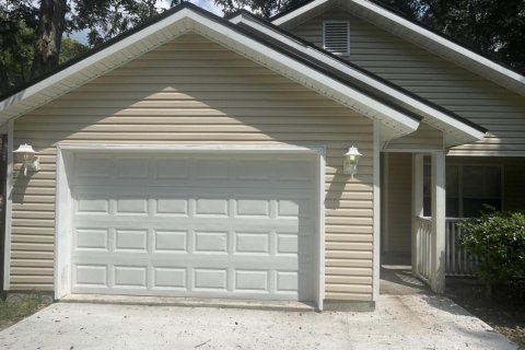 House in Jacksonville, Florida 3 bedrooms, 130.71 sq.m. № 770076 - photo 1