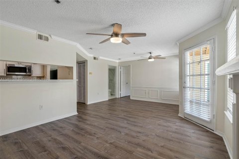 Condominio en venta en Tampa, Florida, 1 dormitorio, 58.62 m2 № 910901 - foto 14