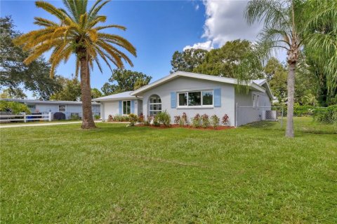 House in Venice, Florida 2 bedrooms, 150.04 sq.m. № 1375092 - photo 1