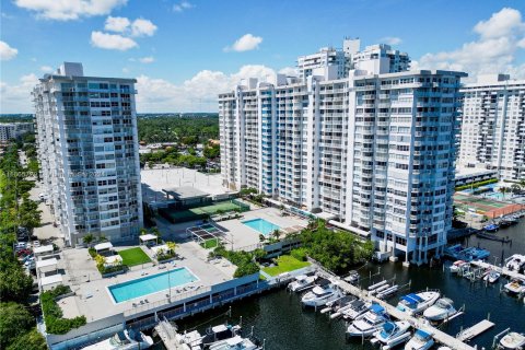 Condominio en venta en Aventura, Florida, 1 dormitorio, 93.37 m2 № 1378875 - foto 24