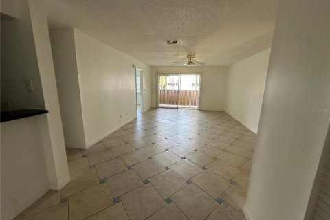 Copropriété à vendre à Casselberry, Floride: 1 chambre, 76.18 m2 № 1352744 - photo 16