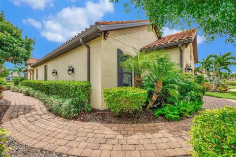 Villa ou maison à vendre à Sarasota, Floride: 3 chambres, 178.19 m2 № 1352770 - photo 6