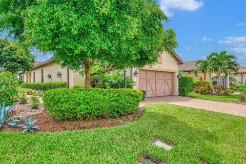 Villa ou maison à vendre à Sarasota, Floride: 3 chambres, 178.19 m2 № 1352770 - photo 5