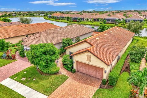 Villa ou maison à vendre à Sarasota, Floride: 3 chambres, 178.19 m2 № 1352770 - photo 3