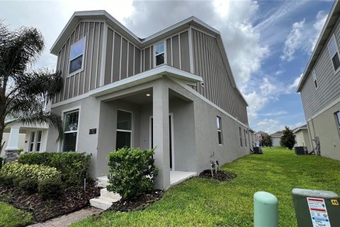 House in Winter Garden, Florida 4 bedrooms, 231.7 sq.m. № 1352702 - photo 3