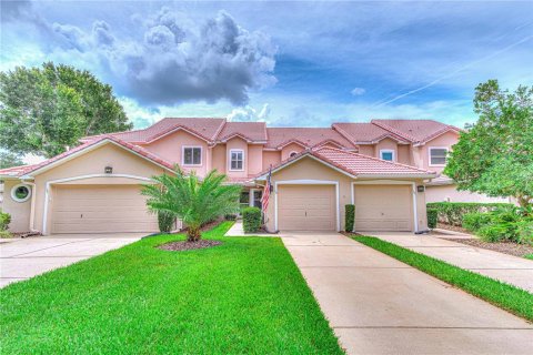 Townhouse in Port Orange, Florida 2 bedrooms, 163.42 sq.m. № 1302120 - photo 1