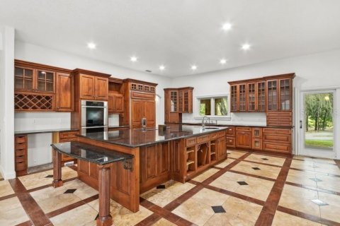 Villa ou maison à vendre à Kissimmee, Floride: 3 chambres, 609.35 m2 № 1346184 - photo 8