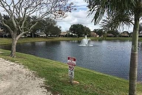 Villa ou maison à vendre à Kissimmee, Floride: 2 chambres, 107.67 m2 № 1354130 - photo 8