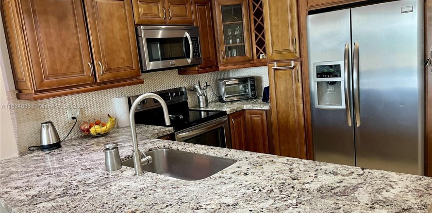 Condo in Aventura, Florida, 1 bedroom  № 1295009