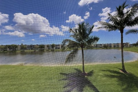 Copropriété à vendre à Boca Raton, Floride: 2 chambres, 83.24 m2 № 1183271 - photo 1