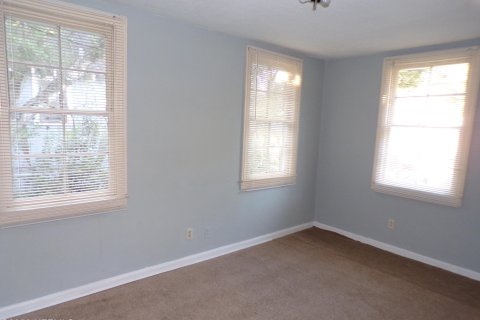 House in Jacksonville, Florida 3 bedrooms, 95.69 sq.m. № 875770 - photo 3