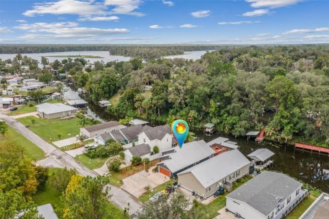 Villa ou maison à vendre à Welaka, Floride: 3 chambres, 122.07 m2 № 1339325 - photo 2