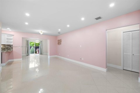 Villa ou maison à vendre à Coral Gables, Floride: 3 chambres, 129.88 m2 № 1320612 - photo 23