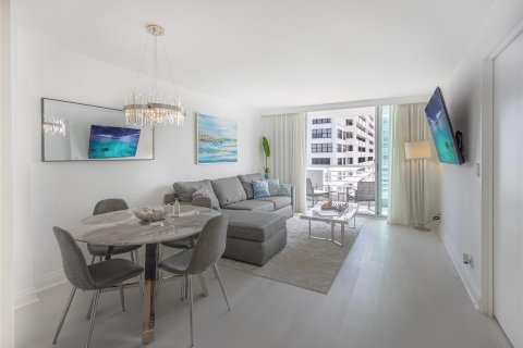 Condo in Fort Lauderdale, Florida, 1 bedroom  № 963639 - photo 29