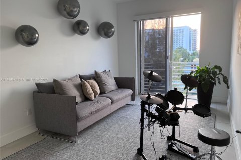 Condominio en alquiler en Fort Lauderdale, Florida, 3 dormitorios, 180.04 m2 № 505536 - foto 12
