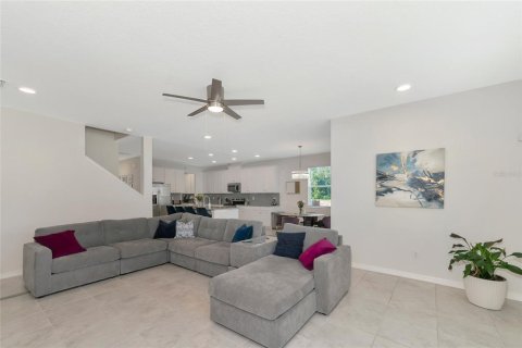 Casa en venta en Wimauma, Florida, 5 dormitorios, 331.29 m2 № 1344233 - foto 11