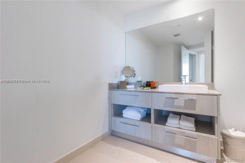 Copropriété à vendre à Hollywood, Floride: 1 chambre, 79.15 m2 № 1120610 - photo 4