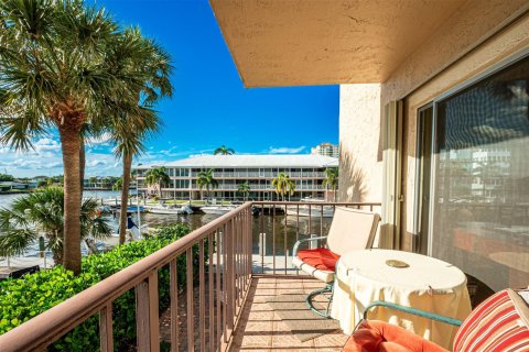 Condo in Fort Lauderdale, Florida, 2 bedrooms  № 1127916 - photo 27