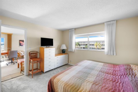 Condo in Fort Lauderdale, Florida, 2 bedrooms  № 1127916 - photo 13