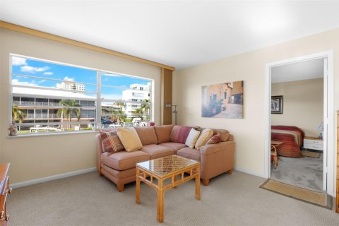 Condo in Fort Lauderdale, Florida, 2 bedrooms  № 1127916 - photo 20