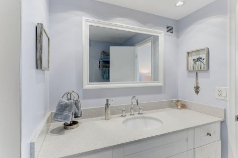 Condo in Fort Lauderdale, Florida, 2 bedrooms  № 1127917 - photo 24