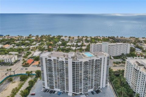 Condo in Fort Lauderdale, Florida, 2 bedrooms  № 1127917 - photo 2