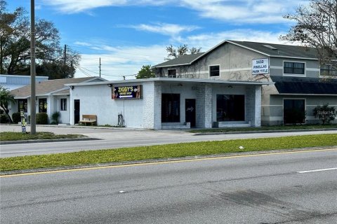 Immobilier commercial à louer à Pinellas Park, Floride: 404.5 m2 № 1347031 - photo 1