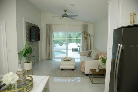 House in Orlando, Florida 4 bedrooms, 154.31 sq.m. № 1378518 - photo 13