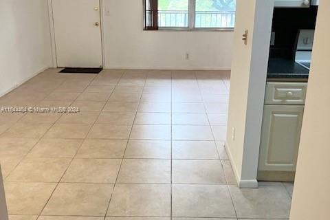 Copropriété à vendre à Pembroke Pines, Floride: 1 chambre, 65.22 m2 № 1328140 - photo 12