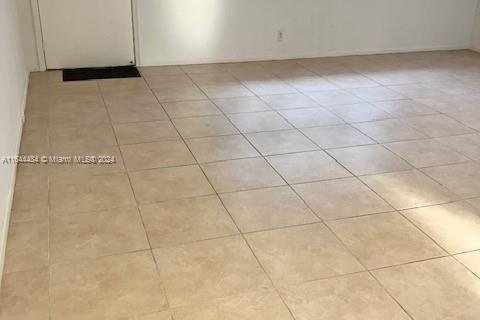 Copropriété à vendre à Pembroke Pines, Floride: 1 chambre, 65.22 m2 № 1328140 - photo 11