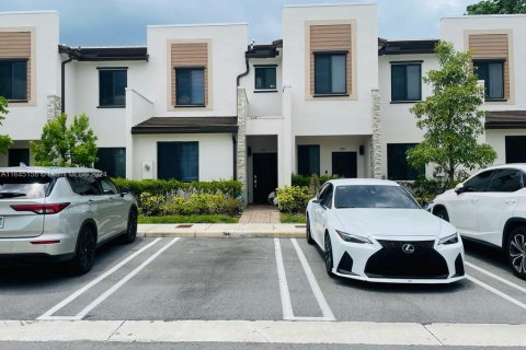 Adosado en venta en Miami, Florida, 3 dormitorios, 122.63 m2 № 1328106 - foto 1