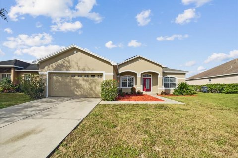 House in Lakeland, Florida 4 bedrooms, 208.1 sq.m. № 1426443 - photo 1