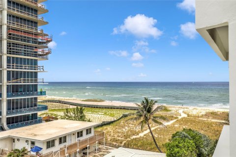 Copropriété à vendre à Pompano Beach, Floride: 2 chambres, 161.19 m2 № 1227048 - photo 7