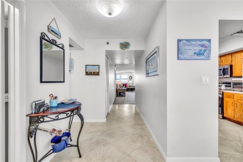 Copropriété à vendre à Pompano Beach, Floride: 2 chambres, 161.19 m2 № 1227048 - photo 15