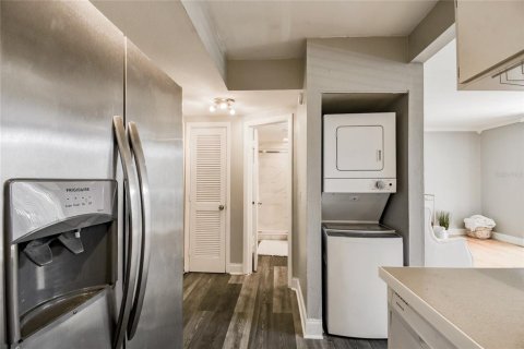 Copropriété à vendre à Tampa, Floride: 2 chambres, 73.58 m2 № 1339687 - photo 8