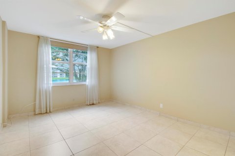 Condo in Davie, Florida, 2 bedrooms  № 968295 - photo 10