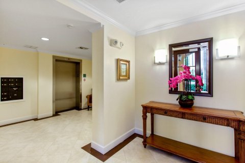 Condominio en venta en West Palm Beach, Florida, 2 dormitorios, 183.95 m2 № 968296 - foto 10