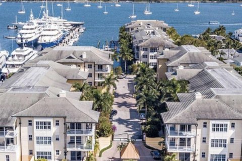 Condominio en venta en West Palm Beach, Florida, 2 dormitorios, 183.95 m2 № 968296 - foto 8