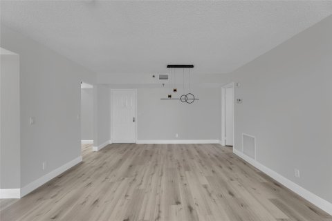 Copropriété à vendre à Boca Raton, Floride: 2 chambres, 101.26 m2 № 1134897 - photo 26