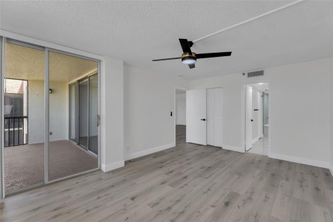 Copropriété à vendre à Boca Raton, Floride: 2 chambres, 101.26 m2 № 1134897 - photo 11