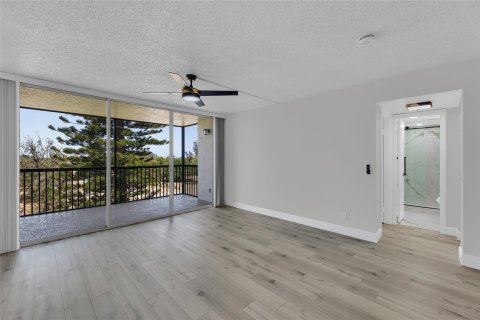 Copropriété à vendre à Boca Raton, Floride: 2 chambres, 101.26 m2 № 1134897 - photo 21