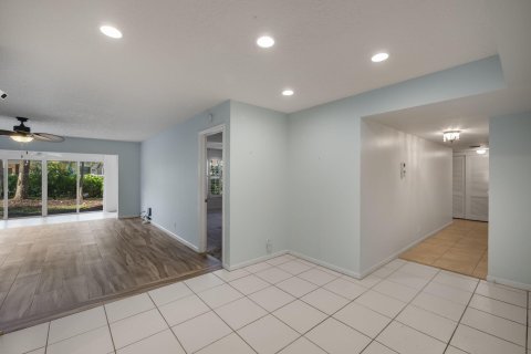 Condo in Jupiter, Florida, 3 bedrooms  № 1134895 - photo 8