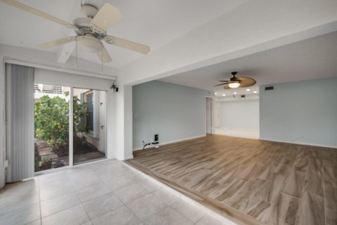 Condo in Jupiter, Florida, 3 bedrooms  № 1134895 - photo 3