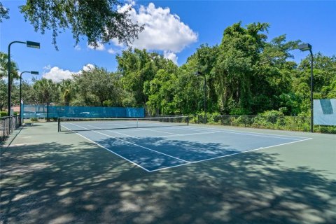 Condo in Maitland, Florida, 1 bedroom  № 1346910 - photo 24